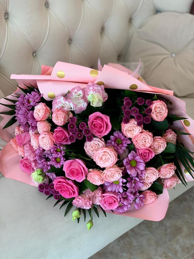 Букет цветов из: Хризантемы, Розы и Лизиантусы в Сотниковском