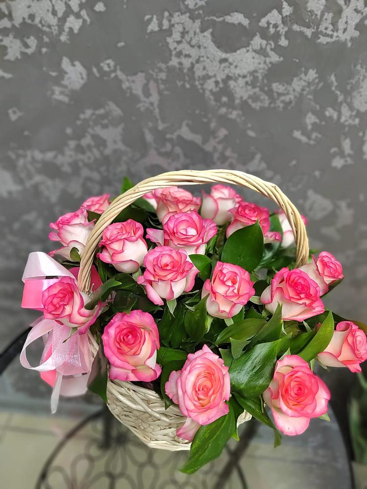 Цветочная композиция из Розы в корзине в Сотниковском