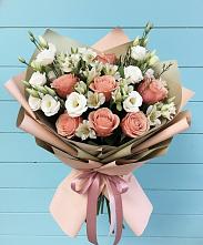 Букет цветов из:  Розы, Альстромерии и Лизиантусы в Сотниковском