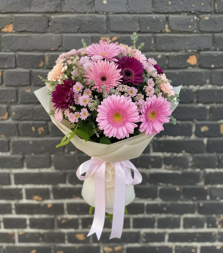 Букет цветов из: Герберы и Хризантемы в Сотниковском