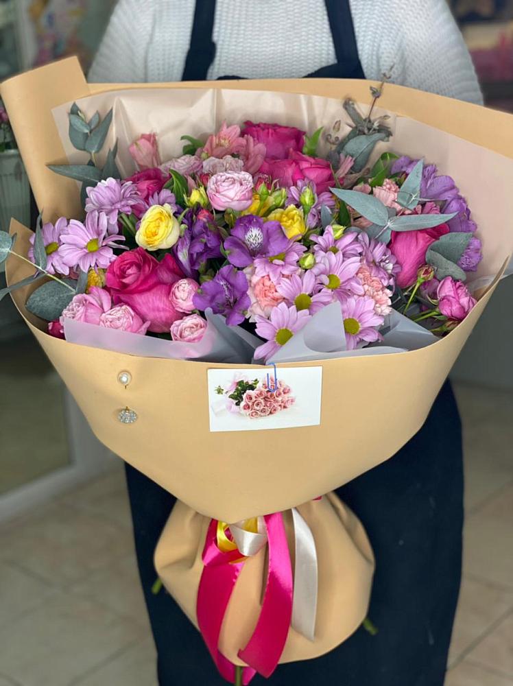 Букет цветов из: Хризантемы, Гвоздики и Альстромерии в Сотниковском