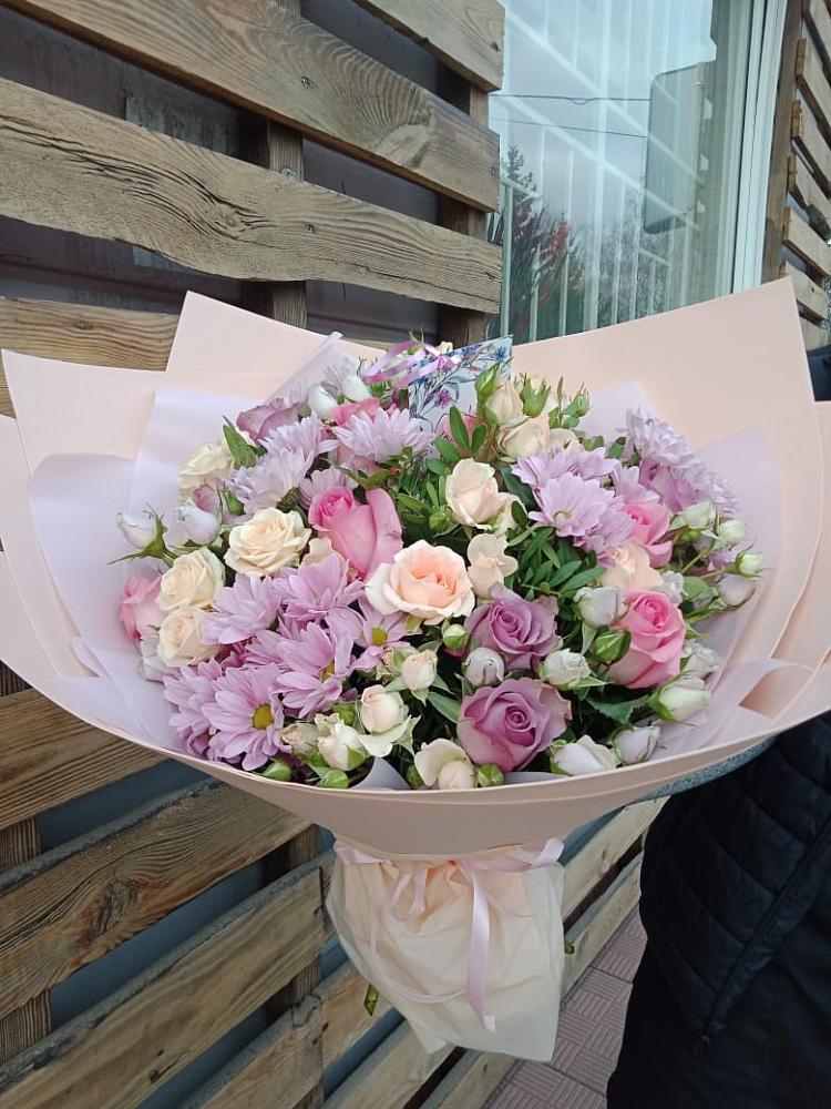 Букет цветов из: Розы и Хризантемы в Сотниковском