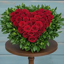 Цветочная композиция из Розы в виде сердца в Сотниковском