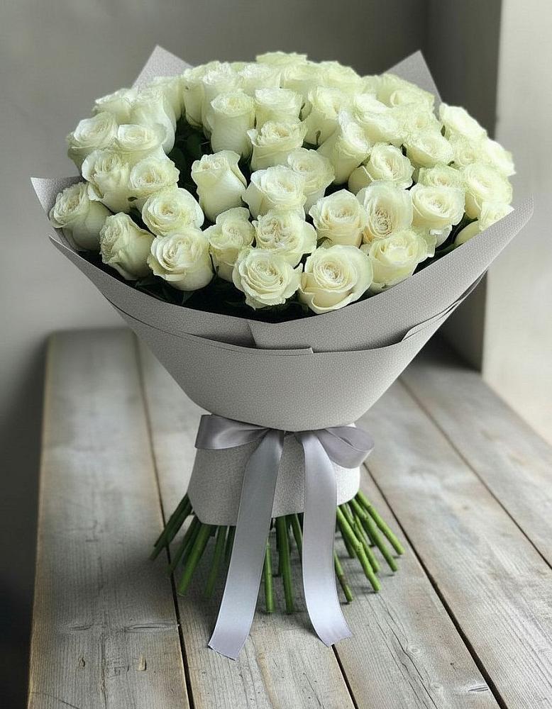 Букет 35 Белых роз в Сотниковском