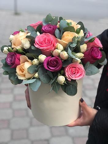 Цветочная композиция из Розы в шляпной коробке в Сотниковском