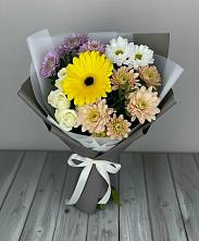 Букет цветов из:  Розы, Герберы и Хризантемы в Сотниковском