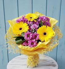 Букет цветов из:  Хризантемы и Герберы в Сотниковском