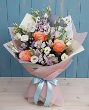 Букет цветов из:  Лизиантусы, Розы, Альстромерии и Гипсофила в Сотниковском