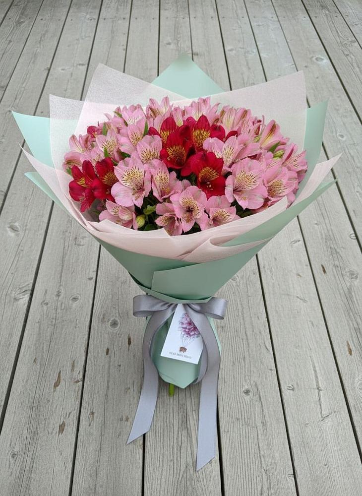 Букет цветов из: Альстромерии в Сотниковском