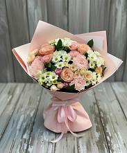 Букет цветов из:  Гвоздики, Розы и Хризантемы в Сотниковском