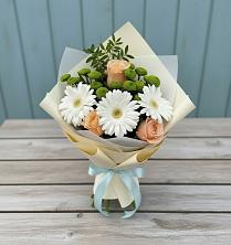 Букет цветов из:  Герберы, Розы и Хризантемы в Сотниковском