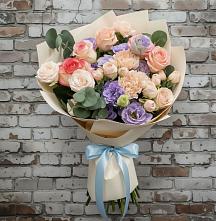 Букет цветов из:  Розы, Лизиантусы и Гвоздики в Сотниковском