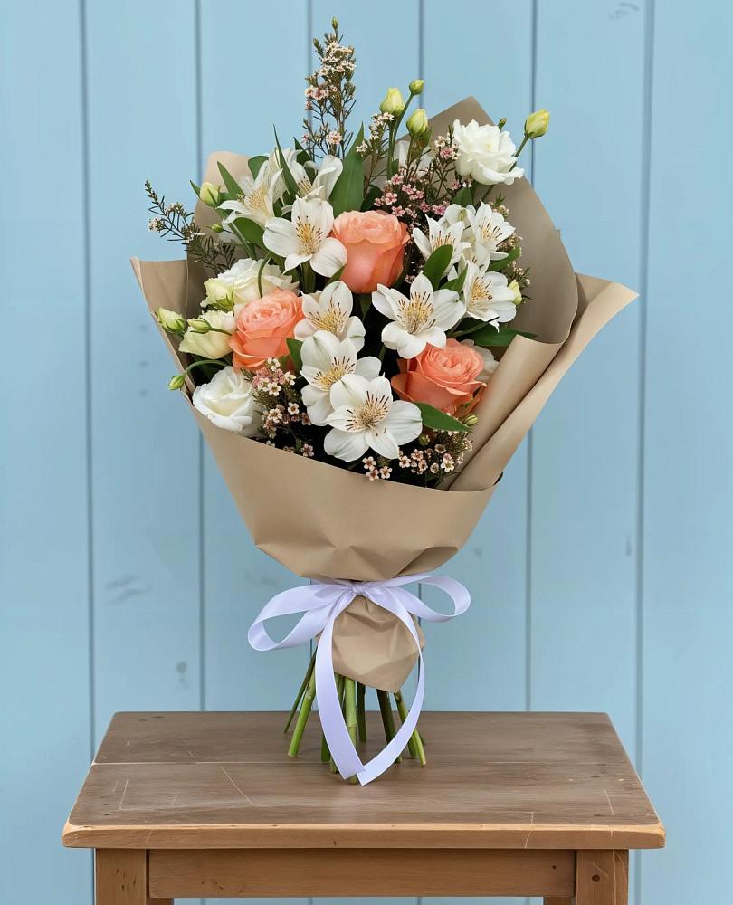 Букет цветов из: Альстромерии, Лизиантусы, Розы и Хризантемы в Сотниковском